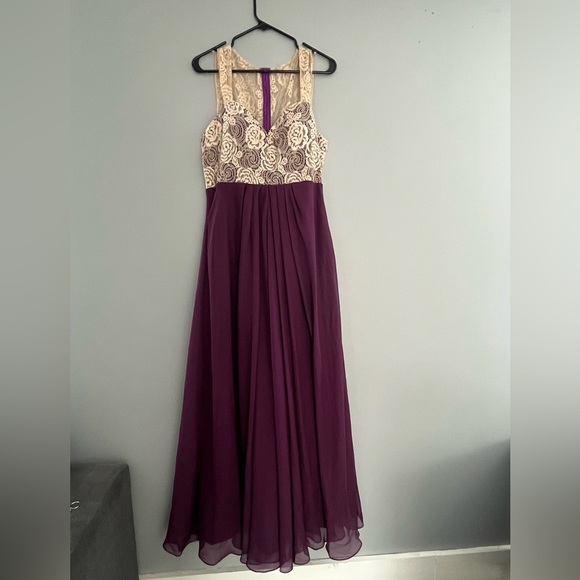 Prom Dress - Picture 1 of 8